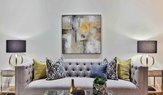 Sala pequena com decoração elegante