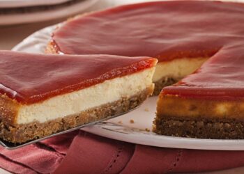 Receita de Cheesecake Romeu e Julieta (liquidificador)