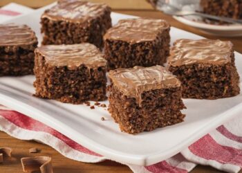 Receita de bolo de chocolate com aveia (liquidificador)