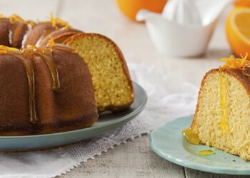 Receita de bolo de laranja com calda de laranja