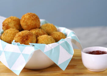 Receita de Bolinha de Queijo.