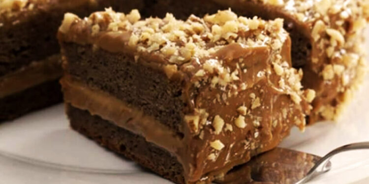 Receita de Bolo de Ameixa e Doce de Leite.