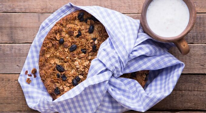 Receita de Bolo de Banana e Uva-passa (liquidificador)