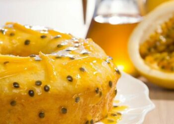 Receita de Bolo de Maracujá.