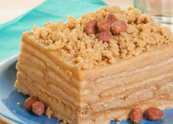 Receita de Bolo de Pavê de Amendoim.