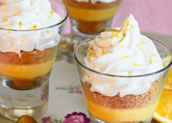 Receita de Copinhos Crocantes de Lemon Curd.