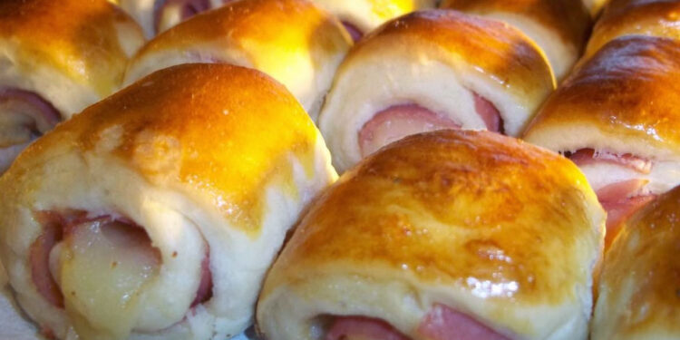Receita de Enroladinho de Presunto e Queijo.