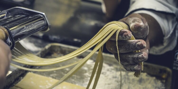 Receita de Macarrão de Massa Caseira.