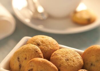 Receita de Mini Cookies com Raspas de laranja.