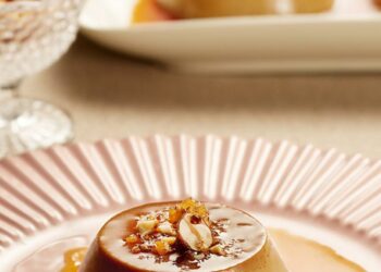 Receita de Mini Pudim de Café com crocante de Avelã