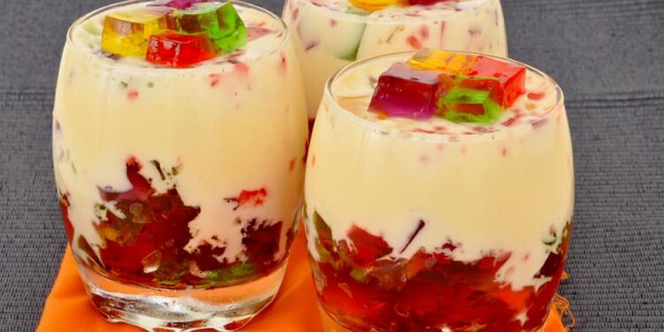 Receita de Mosaico de Gelatina no Copo