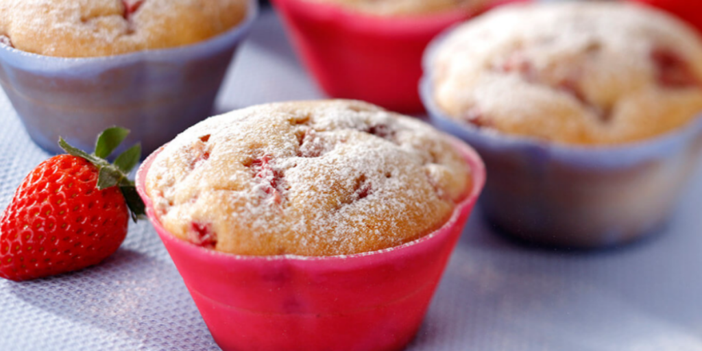 Receita de Muffin de Fubá e Morango (batedeira)