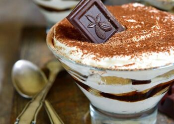 Receita de Pavê de Coco e Chocolate.