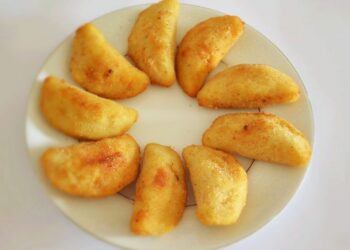 Receita de Risoles de Carne com Azeitonas.
