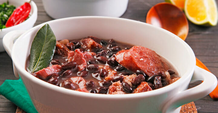 Receita de Feijoada.