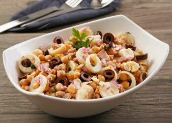 Receita de Salada de Atum com Grão de Bico,