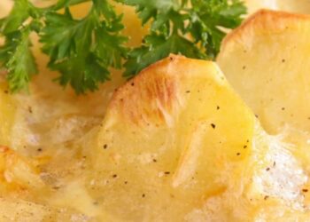 Receita de Batata Gratinada de Forno.