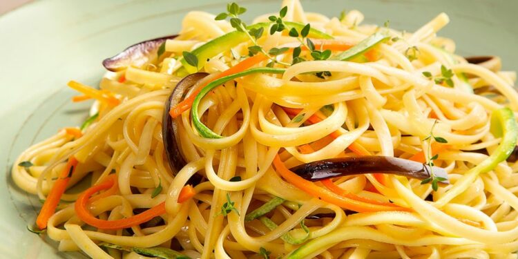 Receita de Macarrão Colorido.