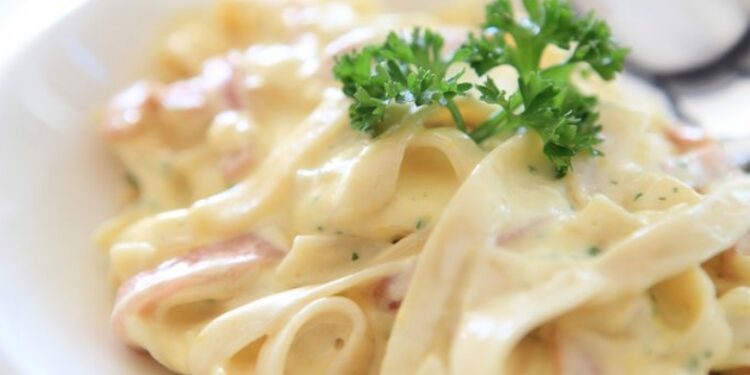 Receita de Macarrão com Creme de Leite.