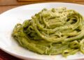 Receita de Macarrão com Molho Espinafre.