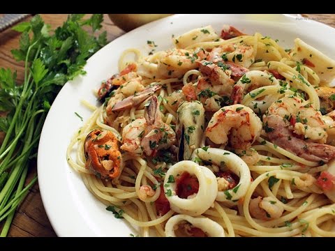 Receita de Macarrão com Frutos do Mar.