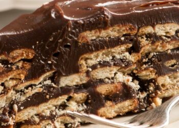 Receita de Torta de Palha Italiana.