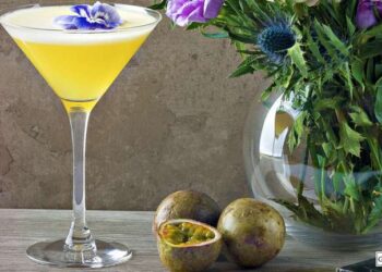 Drink de saquê com maracujá