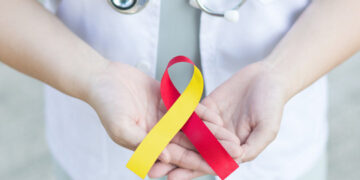 A conexão entre Hepatite C e HIV: o que é importante saber