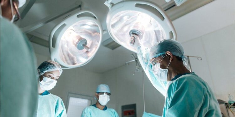 O que saber sobre transplantes de órgãos e COVID-19