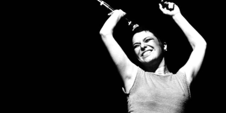 Elis Regina, um dos maiores ícones da música brasileira